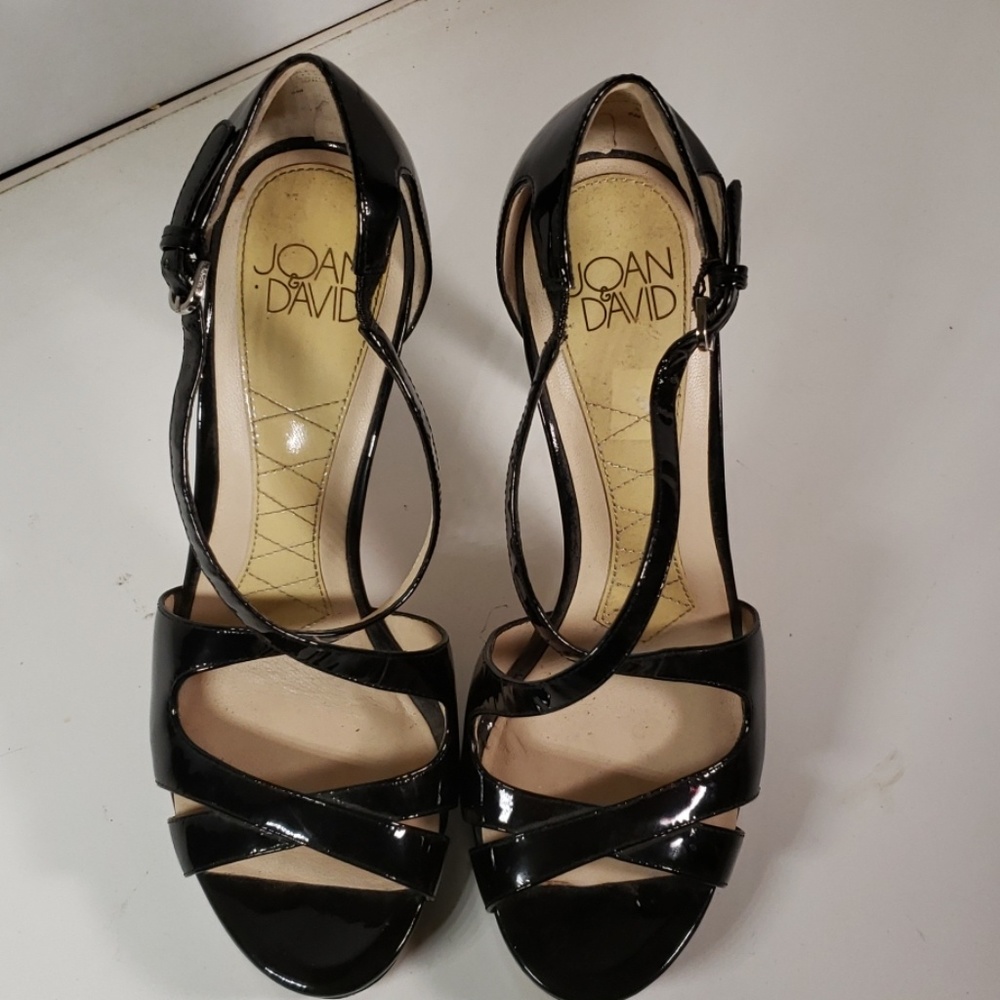Joan & David Size 6 Open Toed Patent Leather Shoes - image 2